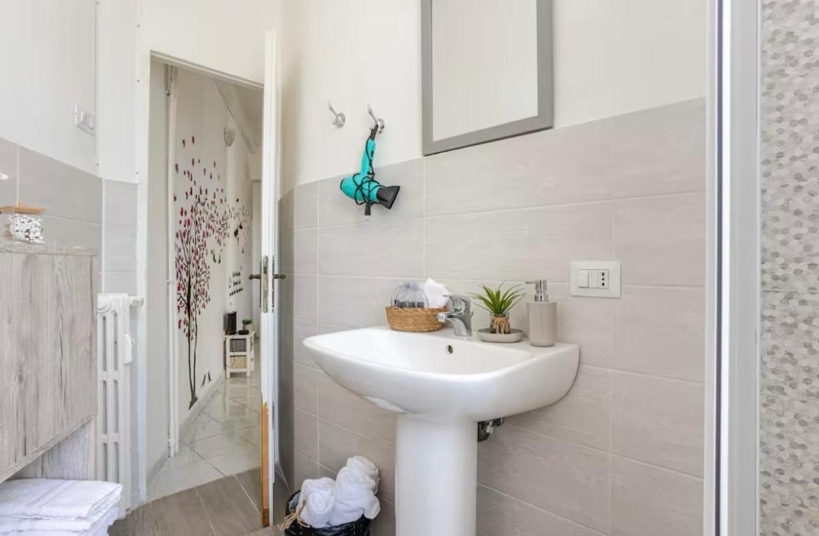 Fefe'S House Apartment โรม ภายนอก รูปภาพ